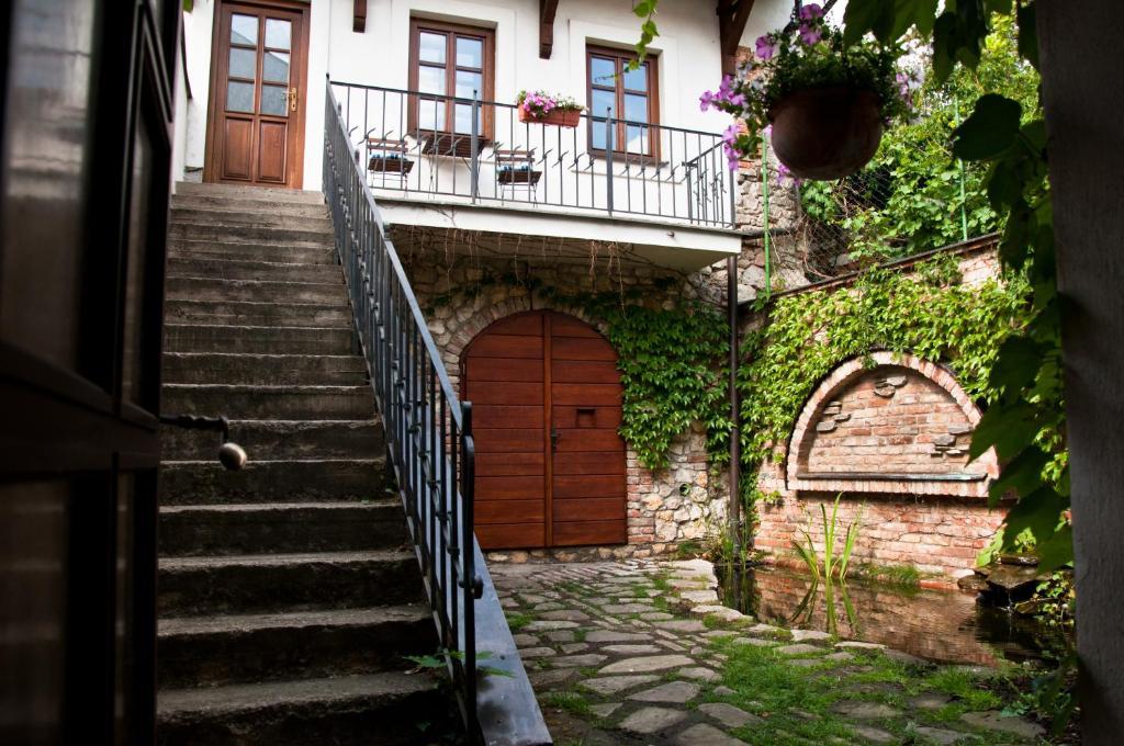 Pension Fajka Mikulov Esterno foto