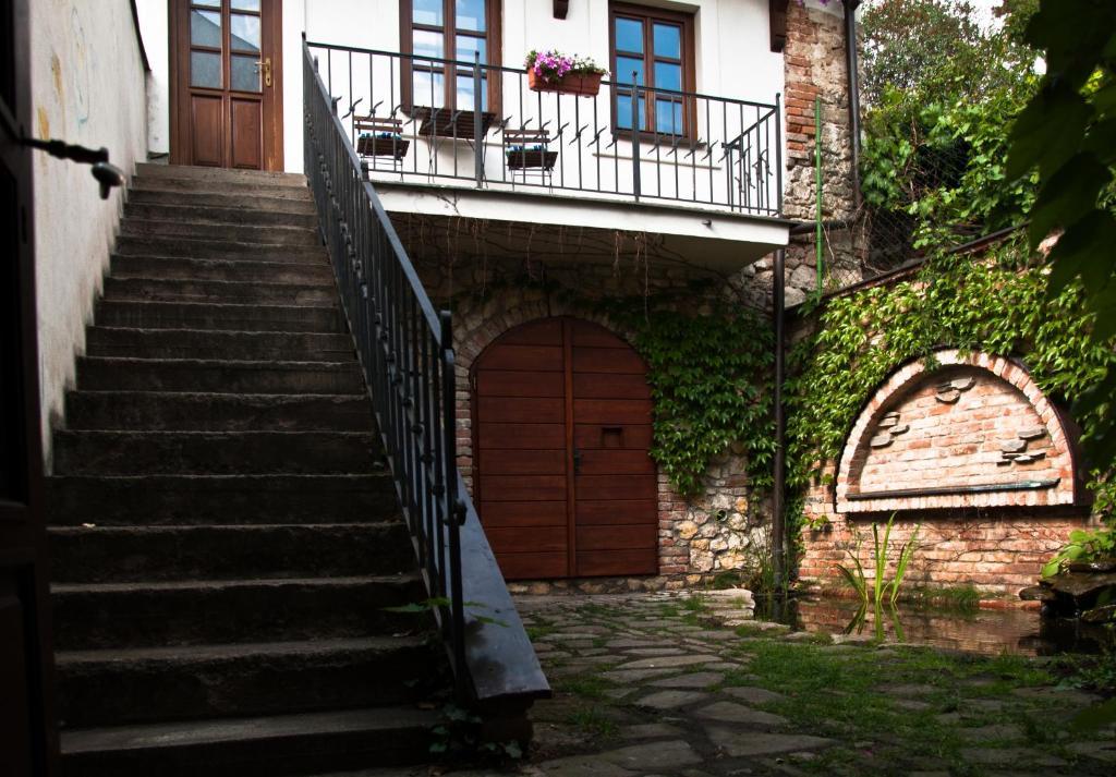 Pension Fajka Mikulov Esterno foto